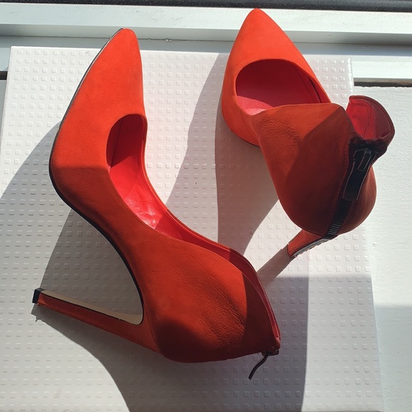 BCBGeneration red suede zip backed heels - Picture 3 of 7